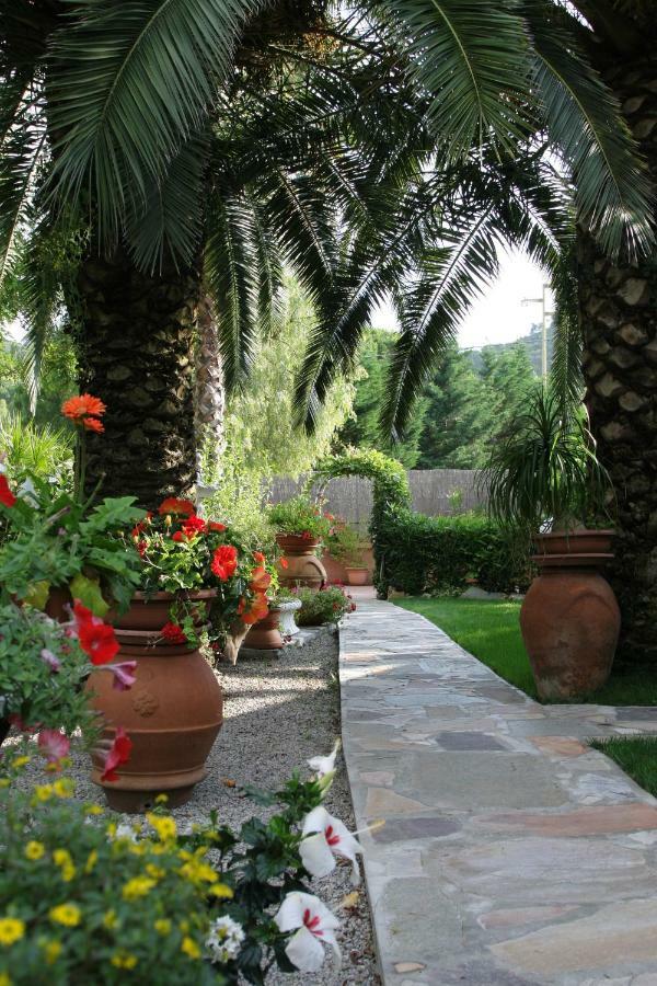 Elbaloves Appartaments Villa Capoliveri  Exterior photo